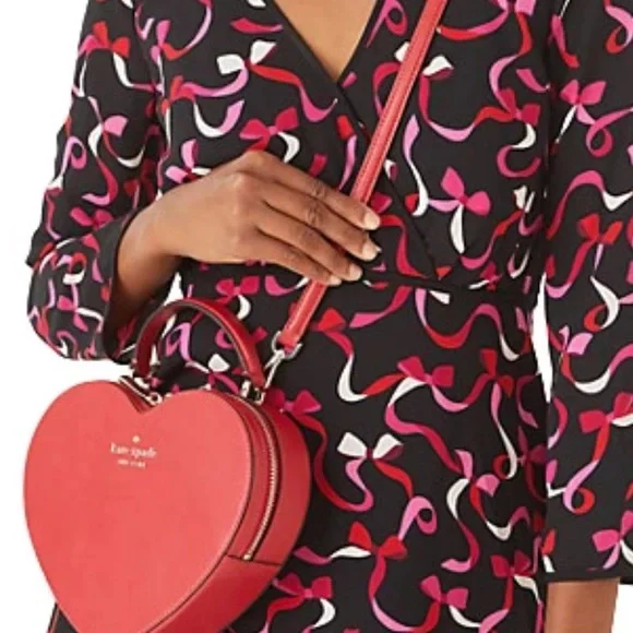 MAKE AN OFFER  Kate spade heart love shack cherry crossbody shack - Picture 4 of 6